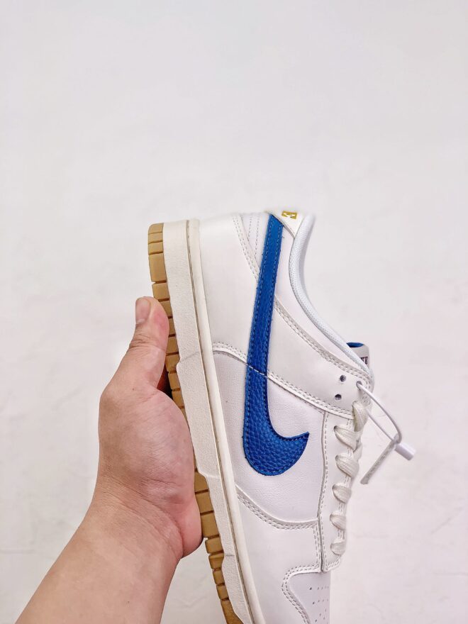 Nike Dunk Low SE Sail Dark Marina Blue - Image 4