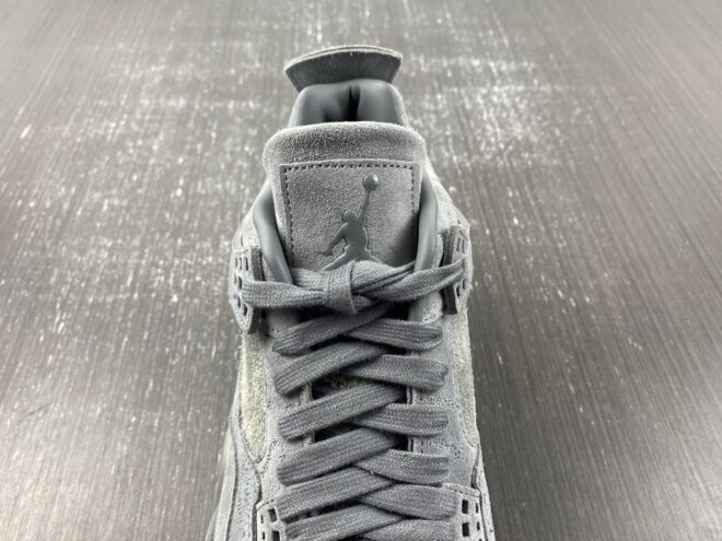 Air Jordan 4 Retro Kaws - Image 13