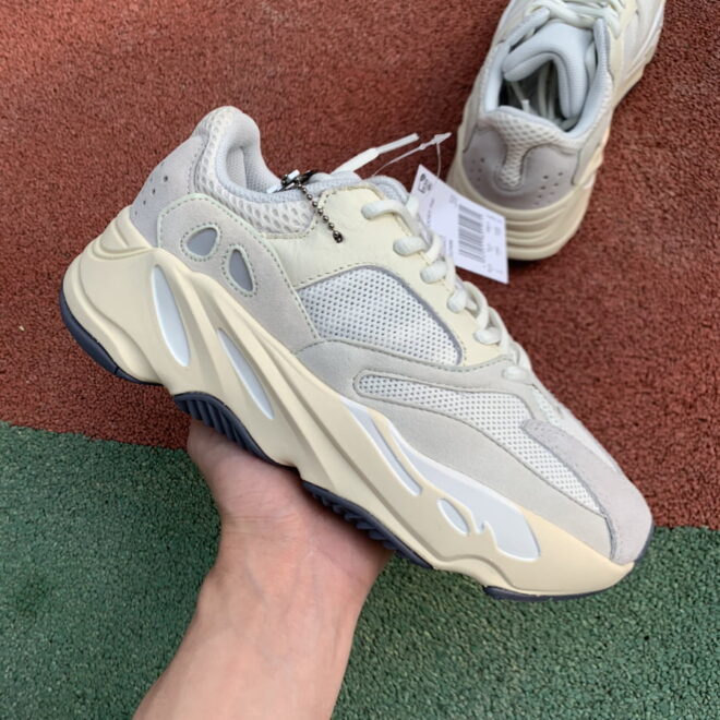 adidas Yeezy Boost 700 Analog - Image 6