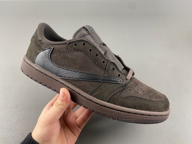 Travis Scott x Air Jordan 1 Retro Low OG SP Velvet Brown - Image 4