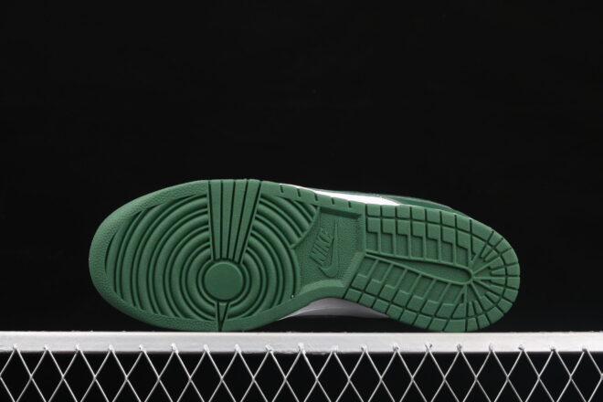 Nike Dunk Low Michigan State - Image 5