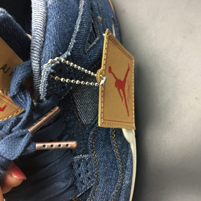 Air Jordan 4 Retro Levi's Denim - Image 9