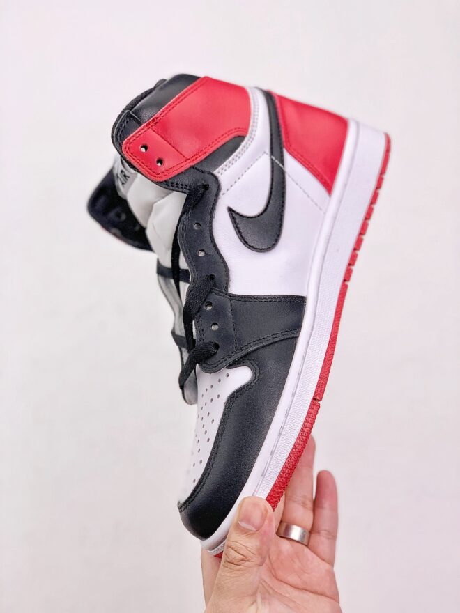 Jordan 1 Retro Black Toe (2016) - Image 7