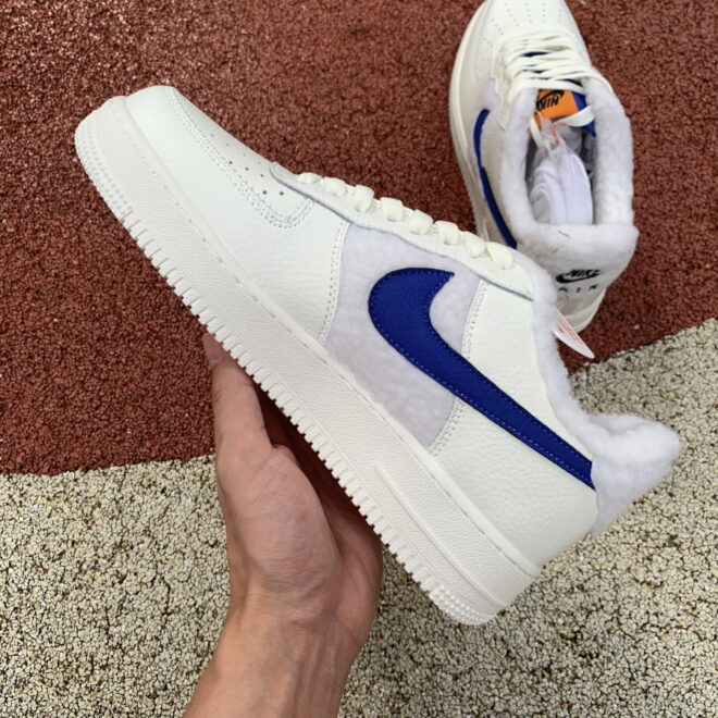 Nike Air Force 1 Low Sherpa Fleece White - Image 3