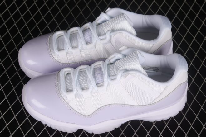 Jordan 11 Retro Low, Pure Violet - Image 9