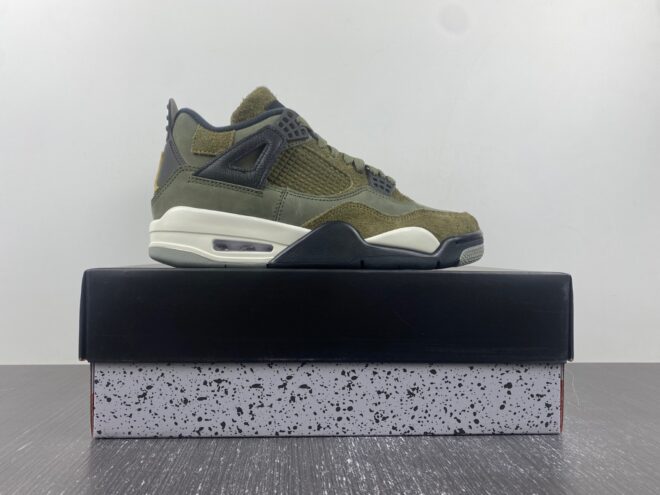 Air Jordan 4 Craft Medium Olive - Image 13