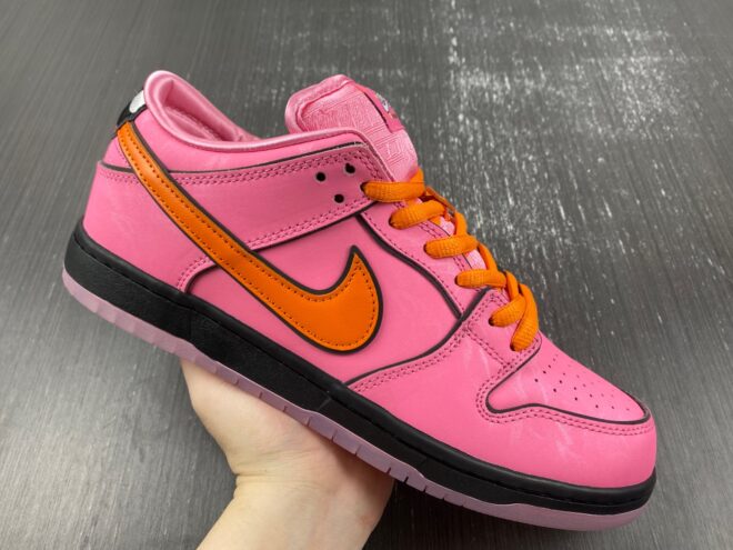 The Powerpuff Girls x Nike SB Dunk Low “Blossom” - Image 6