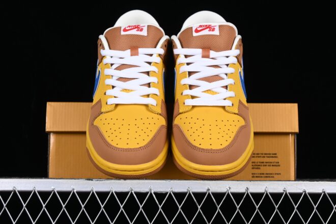 Nike SB Dunk Low Newcastle Brown - Image 12