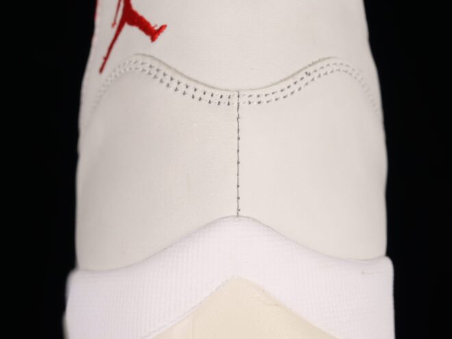 Jordan 11 Retro, Platinum Tint - Image 8