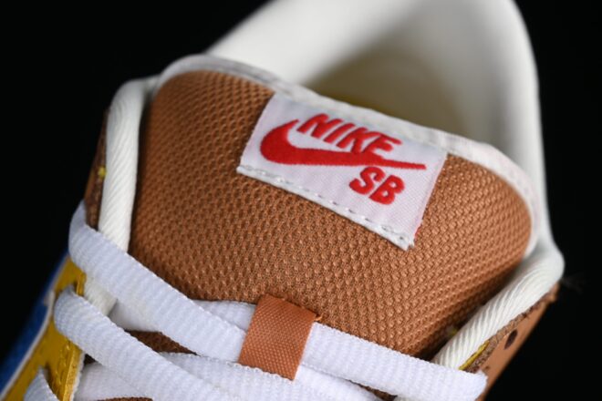 Nike SB Dunk Low Newcastle Brown - Image 13