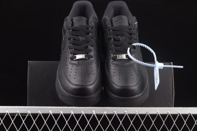 Nike Air Force 1 Low Supreme Black - Image 9