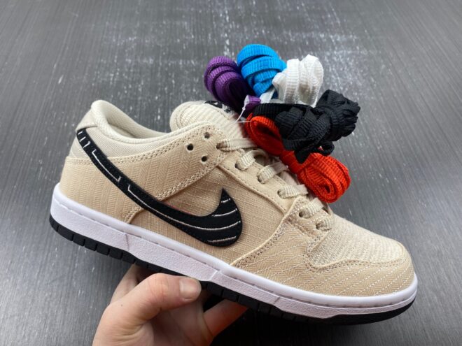 Albino & Preto x Nike Dunk SB Low - Image 13