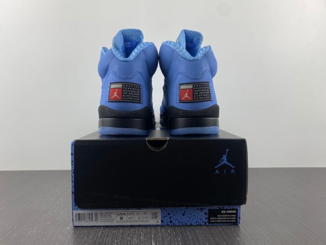 Air Jordan 5 Retro SE 'UNC' - Image 3