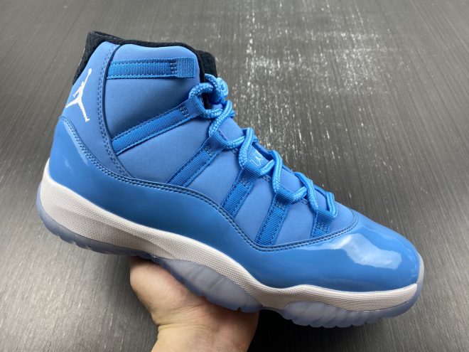 Air Jordan 11 Retro 'Pantone' - Image 14