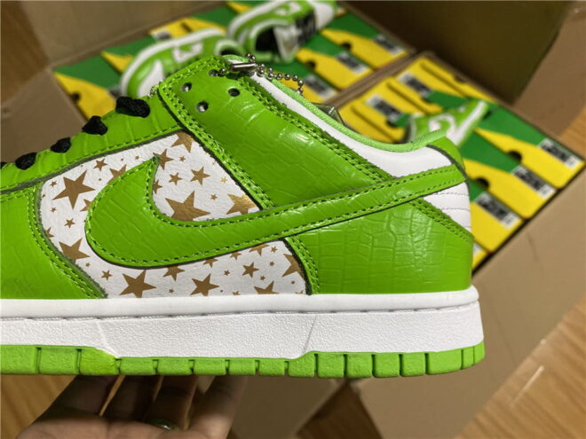 Supreme x Nike SB Dunk Low Mean Green - Image 5