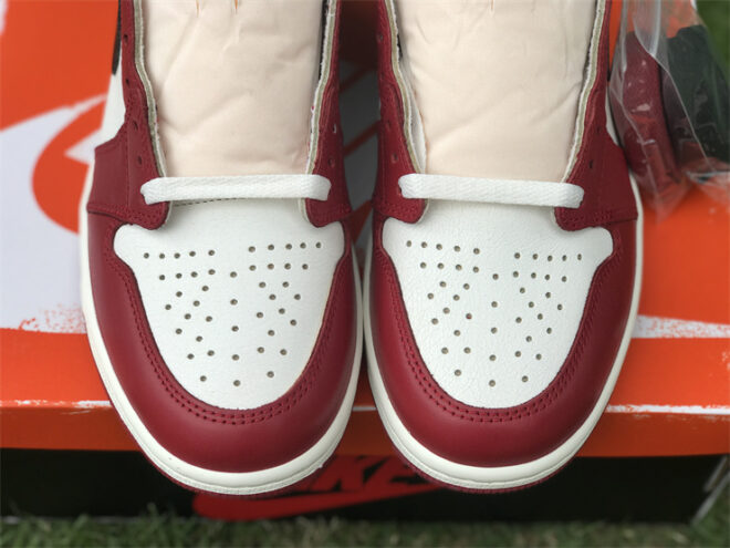 Air Jordan 1 High OG Chicago Lost and Found - Image 25