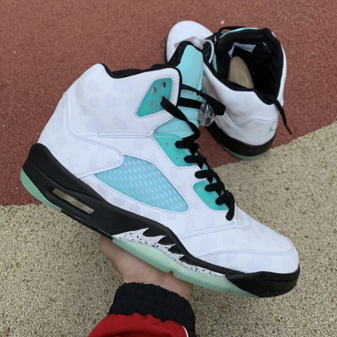 Air Jordan 5 Island Green - Image 4