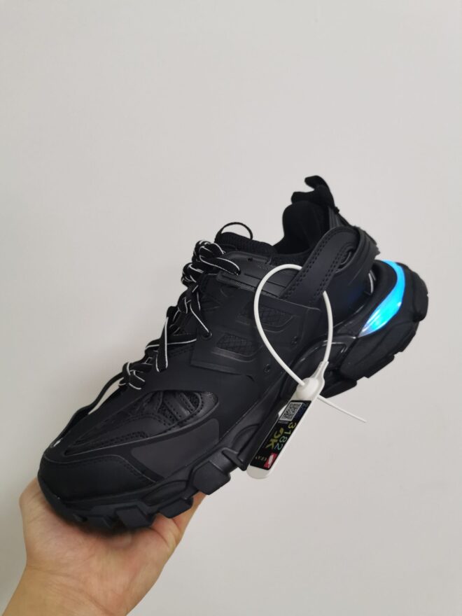 Balenciaga Track LED Sneaker All black - Image 3