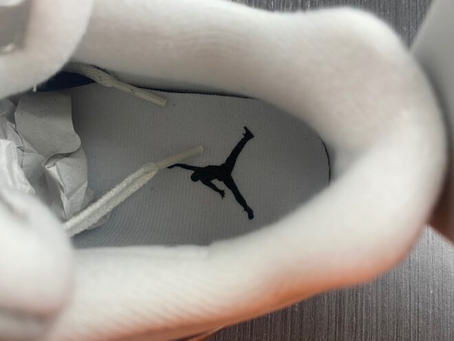 Air Jordan 4 Frozen Moments - Image 17