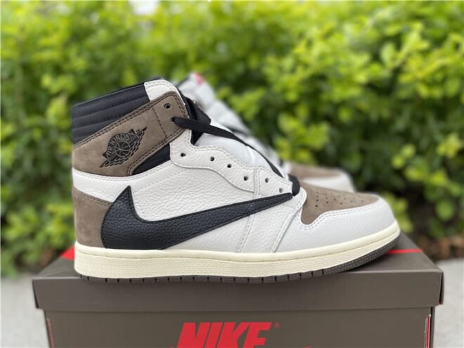 Jordan 1 Retro High Travis Scott Reverse Mocha - Image 4