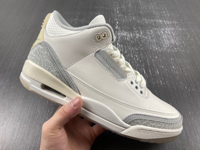 Air Jordan 3 Retro SE Craft Ivory - Image 16