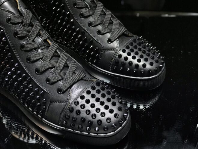 Christian Louboutin Louis Spikes Sneakers Calf leather and spikes Black - Image 7