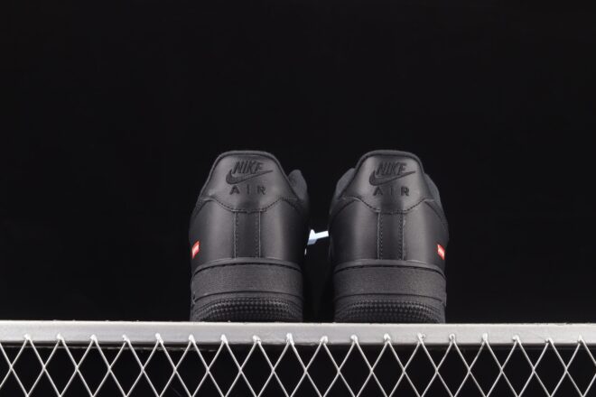 Nike Air Force 1 Low Supreme Black - Image 12