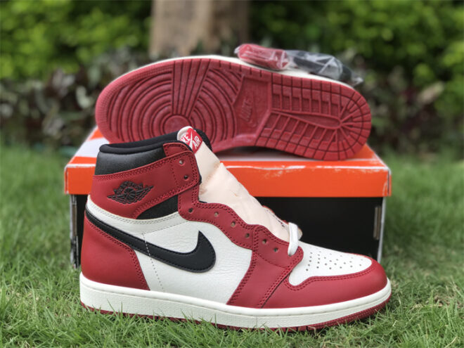 Air Jordan 1 High OG Chicago Lost and Found - Image 26