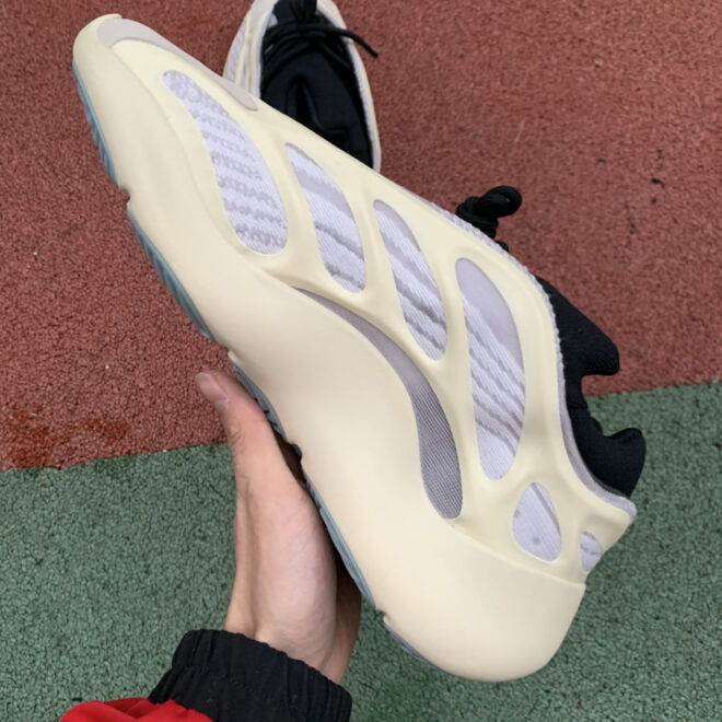 Adidas Yeezy 700 V3 Azael - Image 6