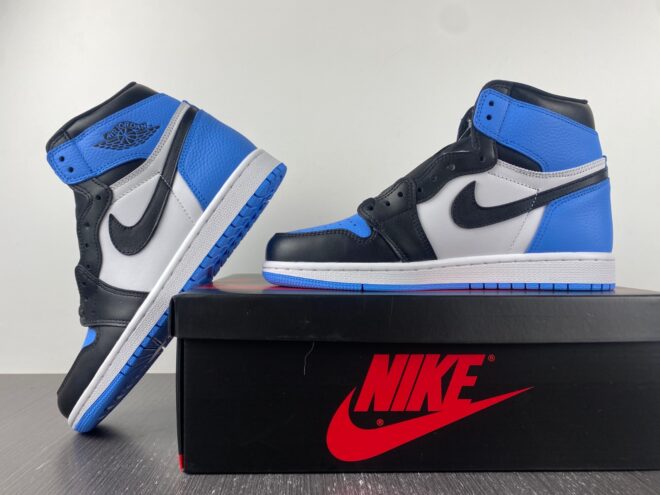 Air Jordan 1 Retro High OG 'UNC Toe' - Image 17