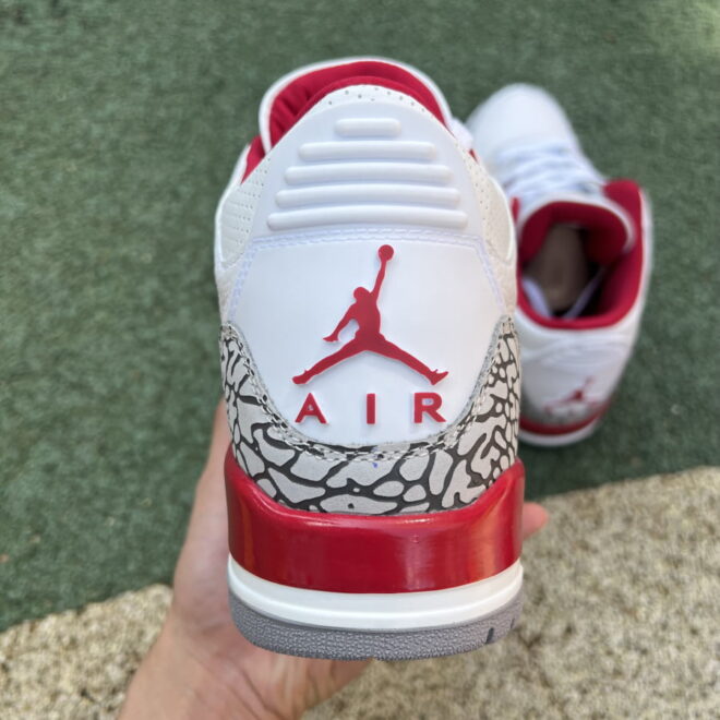 Air Jordan 3 Retro Cardinal Red - Image 3