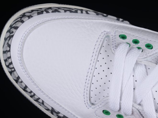 Air Jordan 3 Retro Lucky Green - Image 3