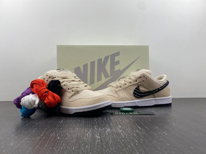 Albino & Preto x Nike Dunk SB Low - Image 17