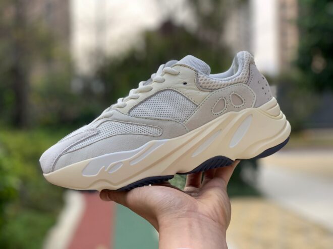 adidas Yeezy Boost 700 Analog - Image 8