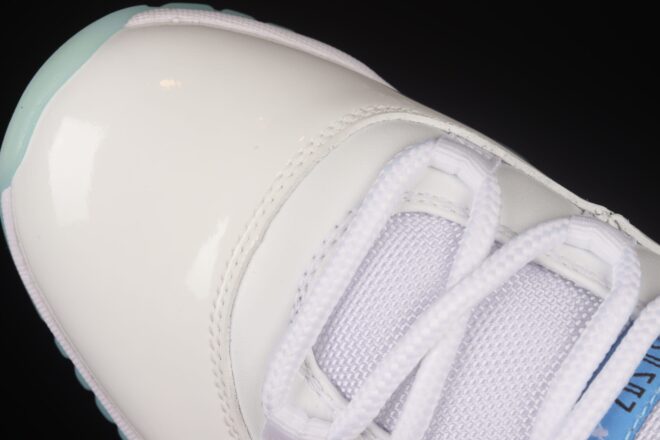 Air Jordan 11 Retro Low Legend Blue - Image 9