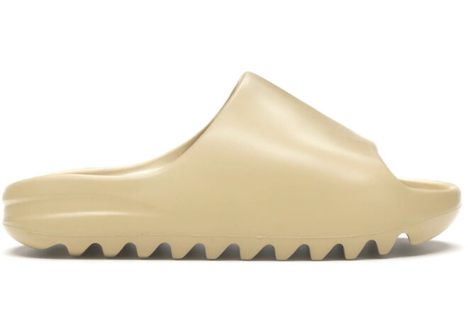 Yeezy Slide Desert Sand - Image 2