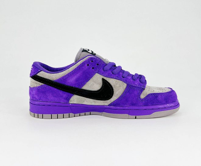 Supreme x Nike SB Dunk Low Pack Purple - Image 5