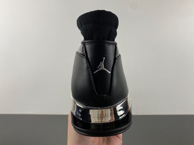 Jordan 17 OG Low Black Chrome - Image 8