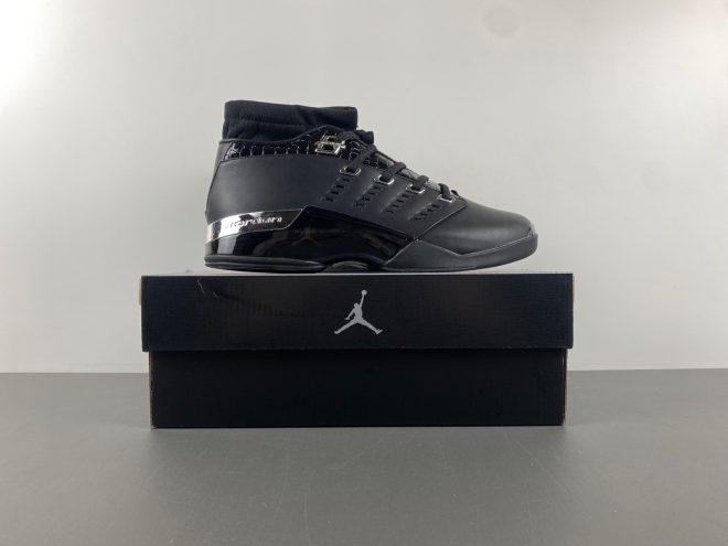 Jordan 17 OG Low Black Chrome - Image 10