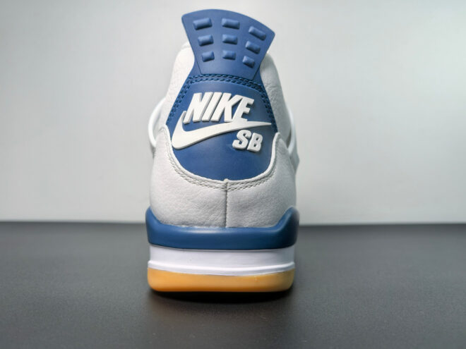 Nike SB x Air Jordan 4 “Navy” - Image 7