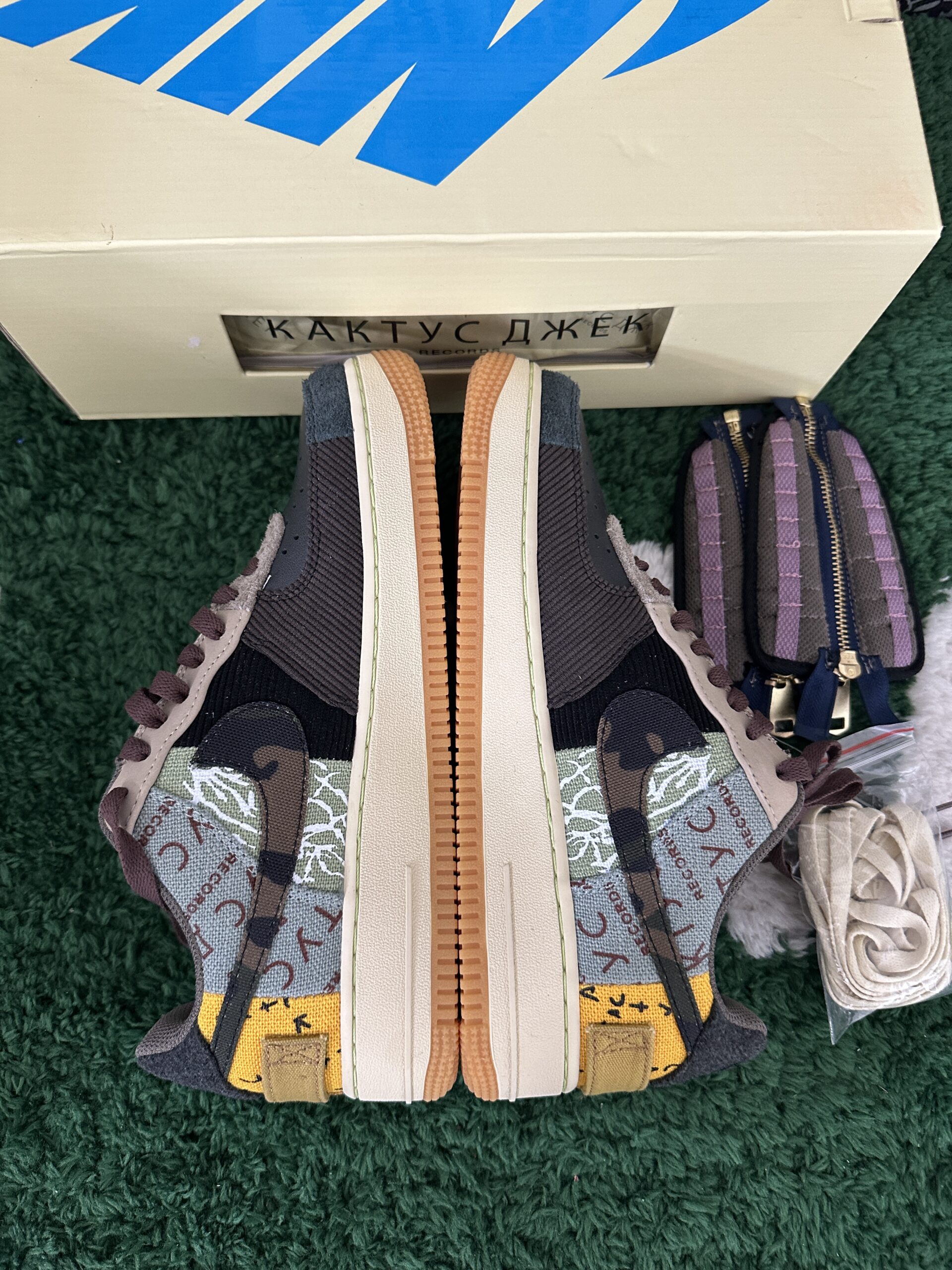 Nike Air Force 1 Low Travis Scott Cactus Jack - Image 8