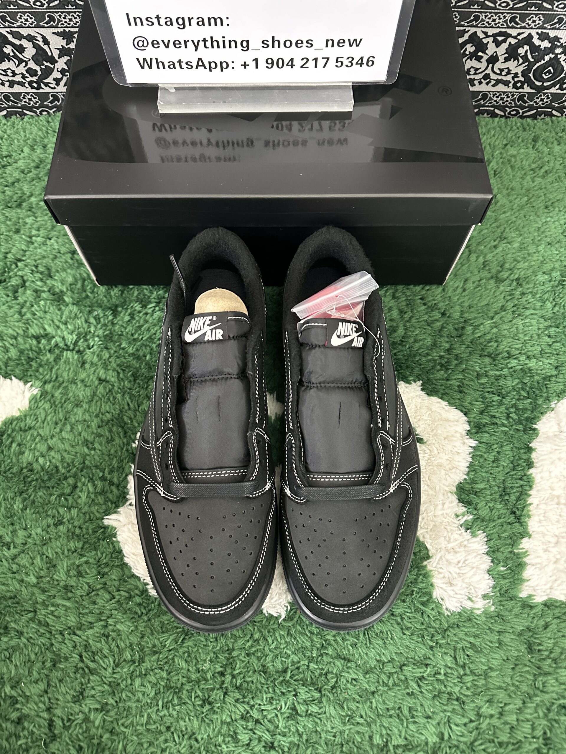 Air Jordan 1 Retro Low OG SP Travis Scott Black Phantom - Image 3