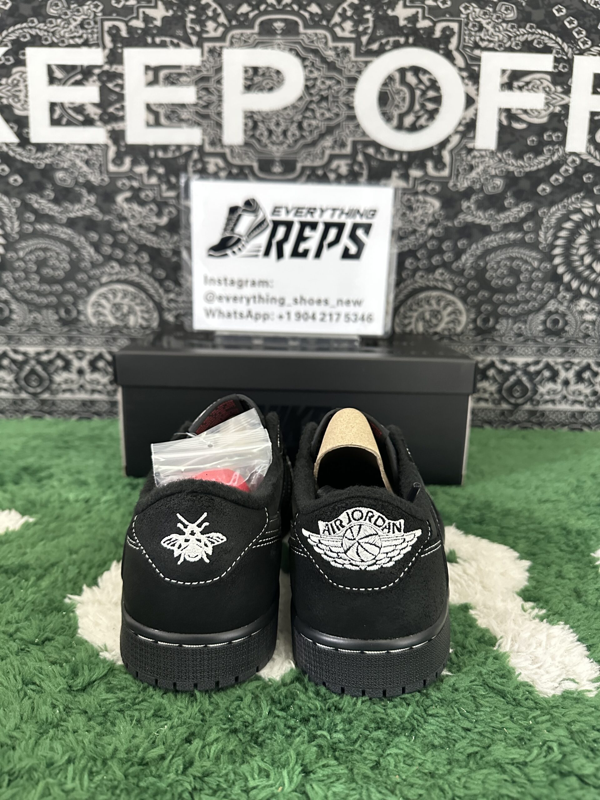 Air Jordan 1 Retro Low OG SP Travis Scott Black Phantom - Image 4