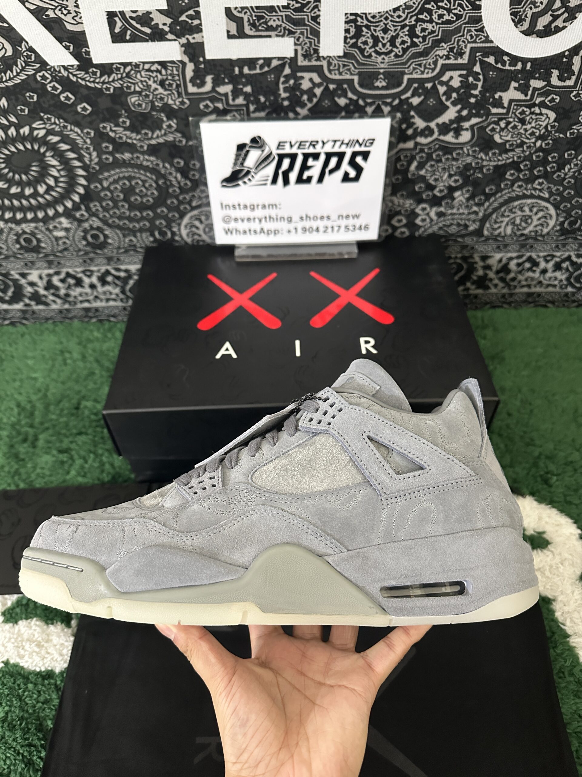 Air Jordan 4 Retro Kaws - Image 6