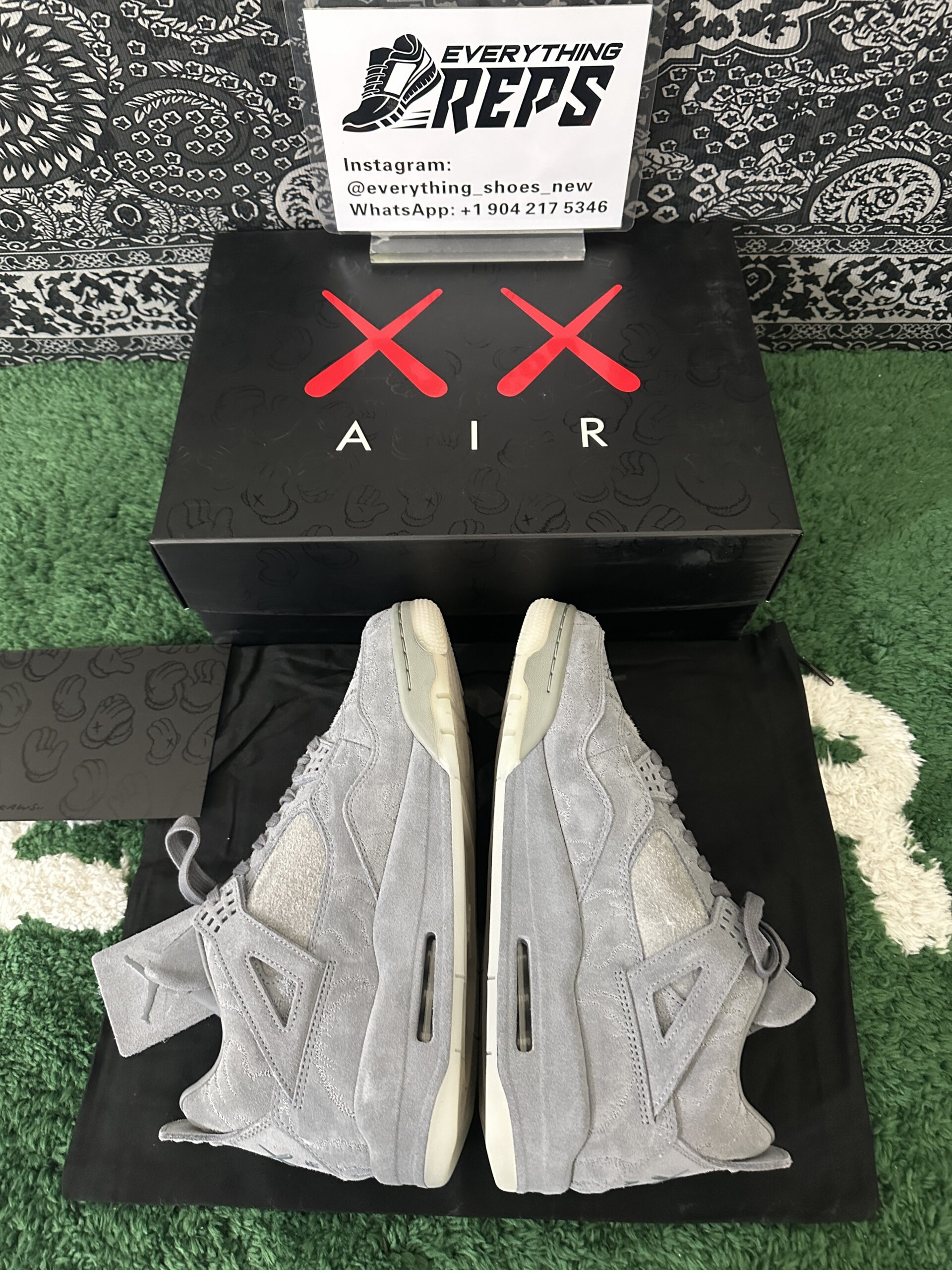 Air Jordan 4 Retro Kaws - Image 3