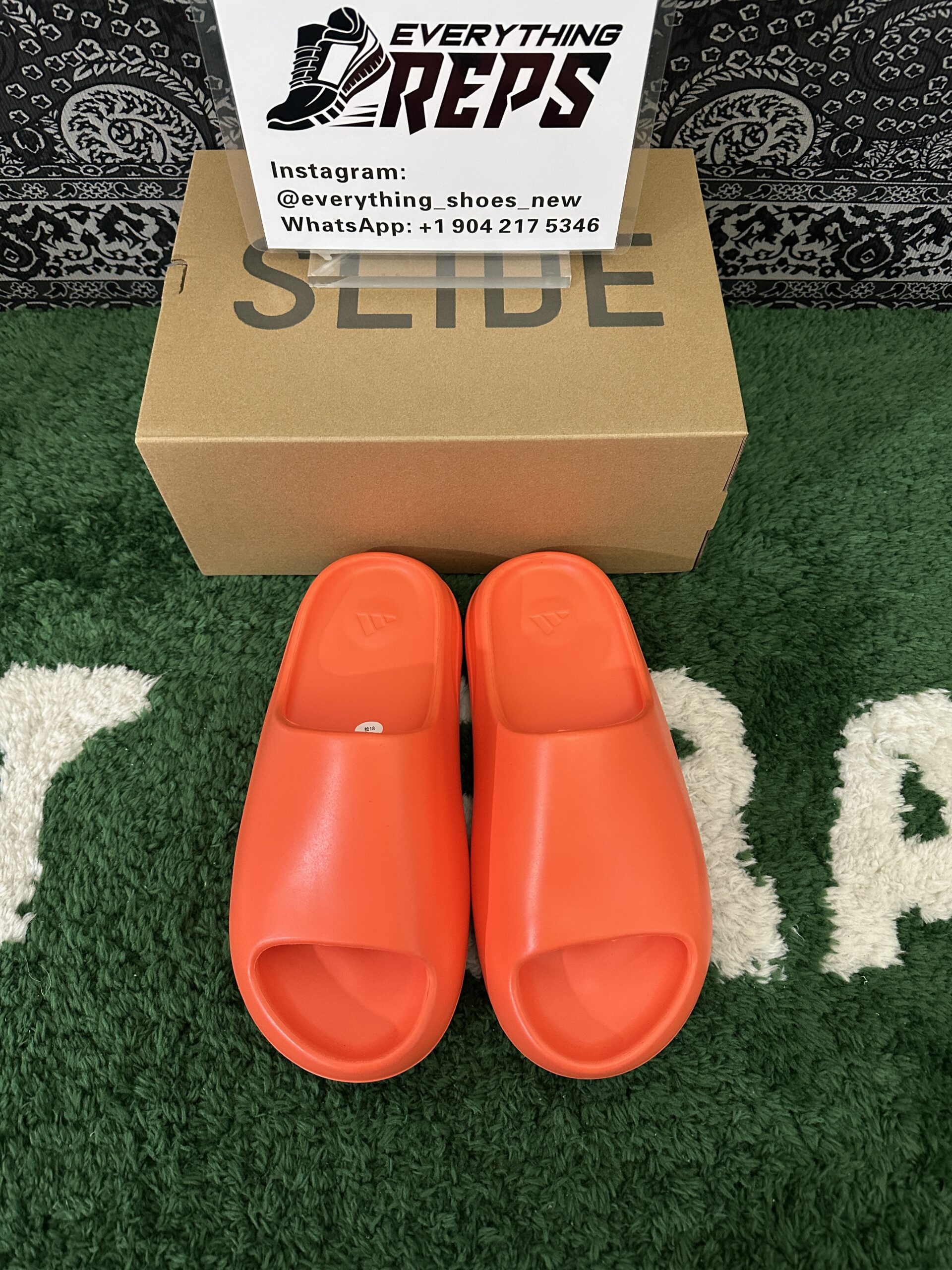 Yeezy Slides 'Enflame Orange' - Image 3