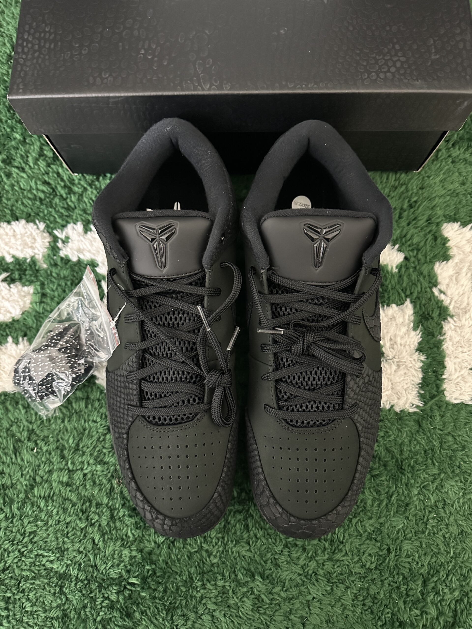 Nike Kobe 4 Protro Gift of Mamba - Image 3