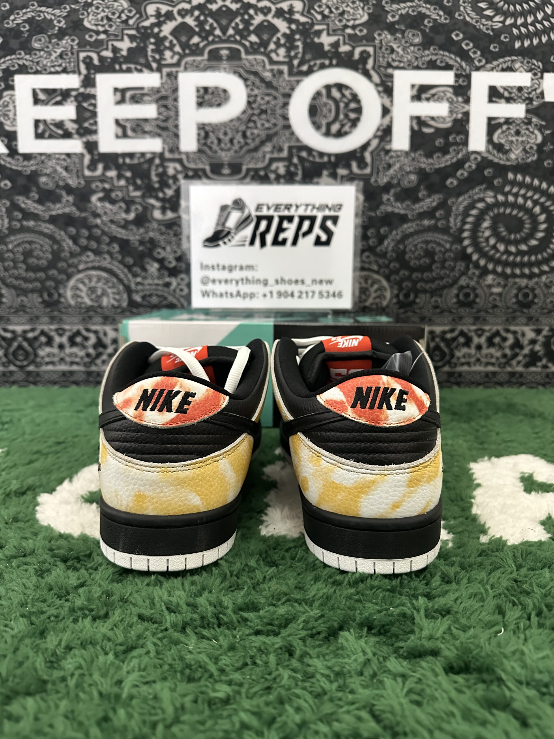 Nike SB Dunk Low Raygun Tie-Dye Black - Image 4