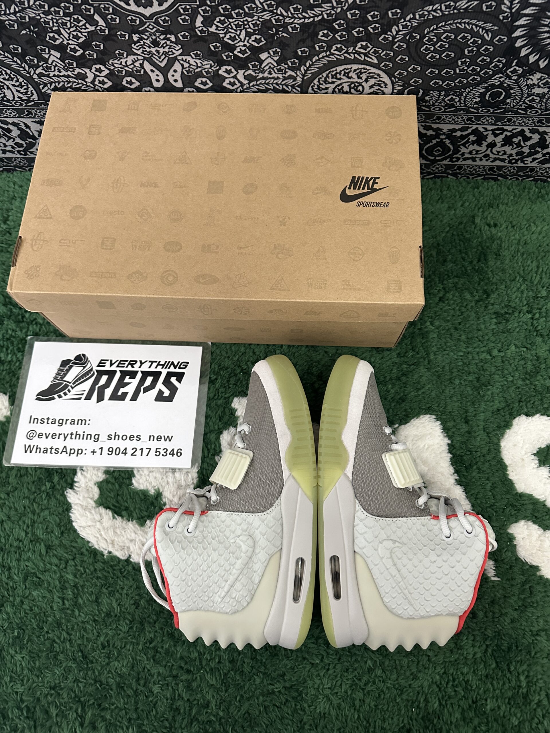 Air Yeezy 2 Pure Platinum - Image 2