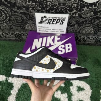 Supreme x Nike SB Dunk Low